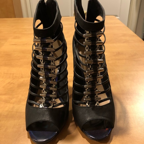 L.A.M.B. By Gwen Stefani Black Pumps 7 1/2 - Picture 3 of 7